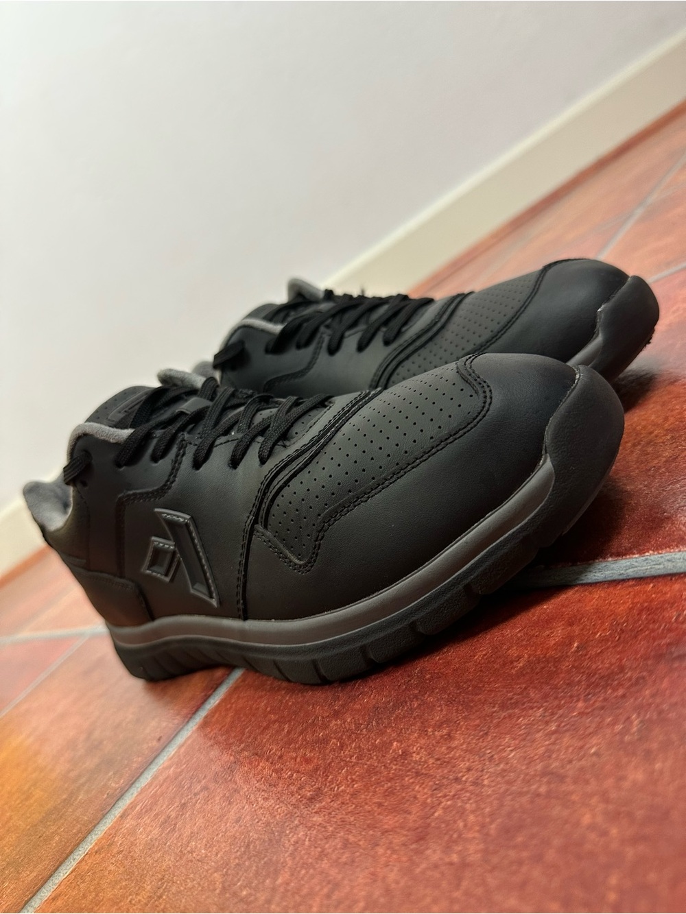 Anodyne No. 50 Men's Sport Trainer Shoes - Black